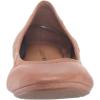 Lucky Brand Women’s Emmie Ballet Flat(Latte)
