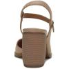 Lucky Brand Women’s Xarissa Block Heel Pump(Dusty Sand)