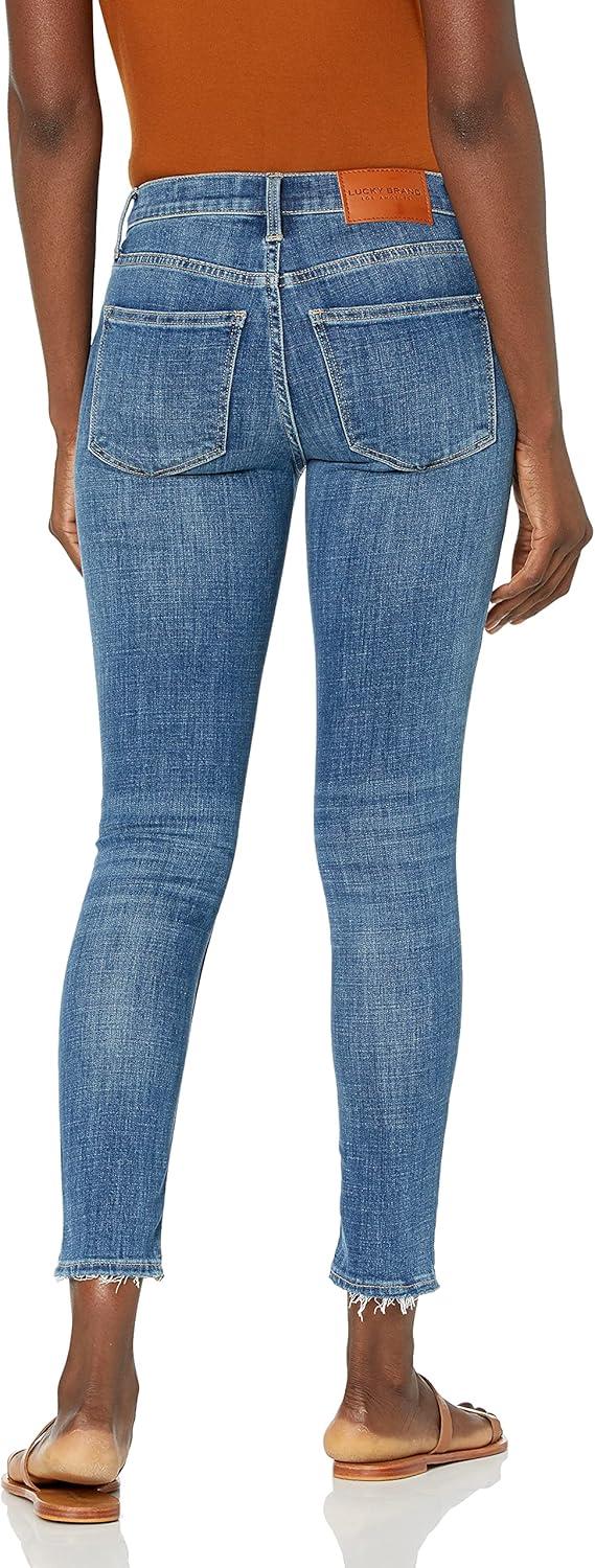 imageLucky BrandGoglin Chew