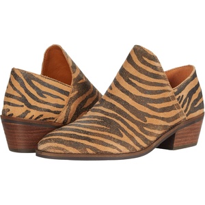 Lucky Brand Women’s Fausst Boots(Natural)